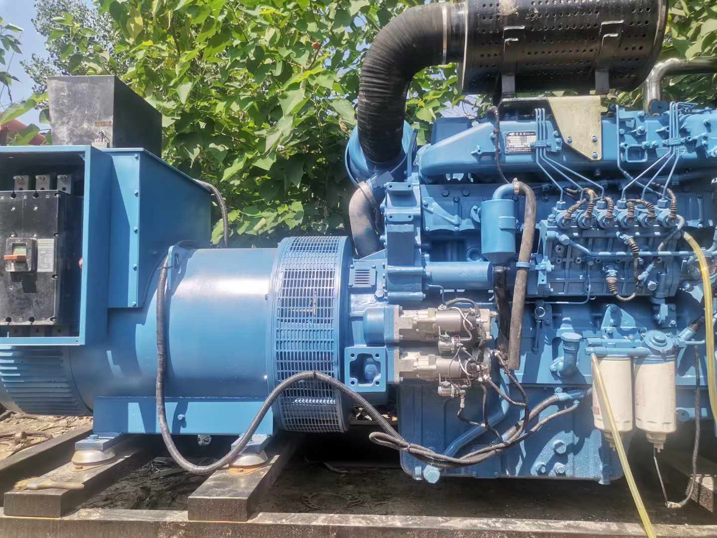 勃利详细说明降低 800kW 柴油发电机输出电流波动的方法