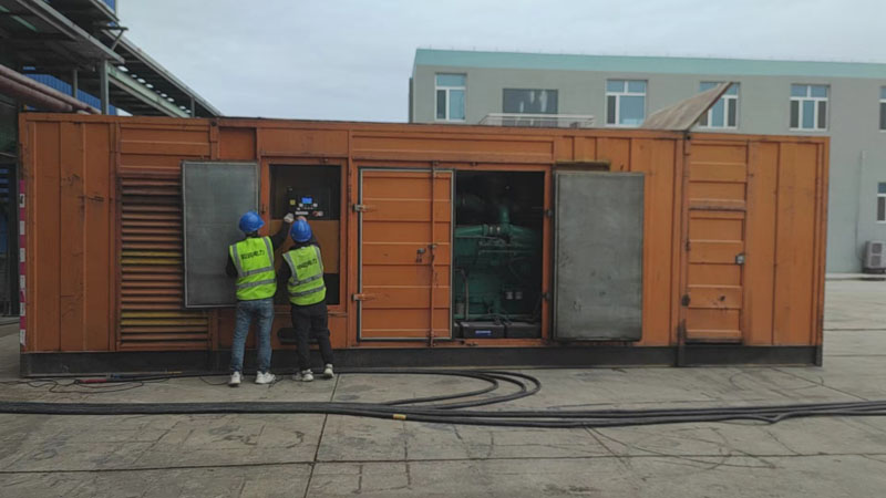 勃利如何检查柴油发电机组的机油油位？